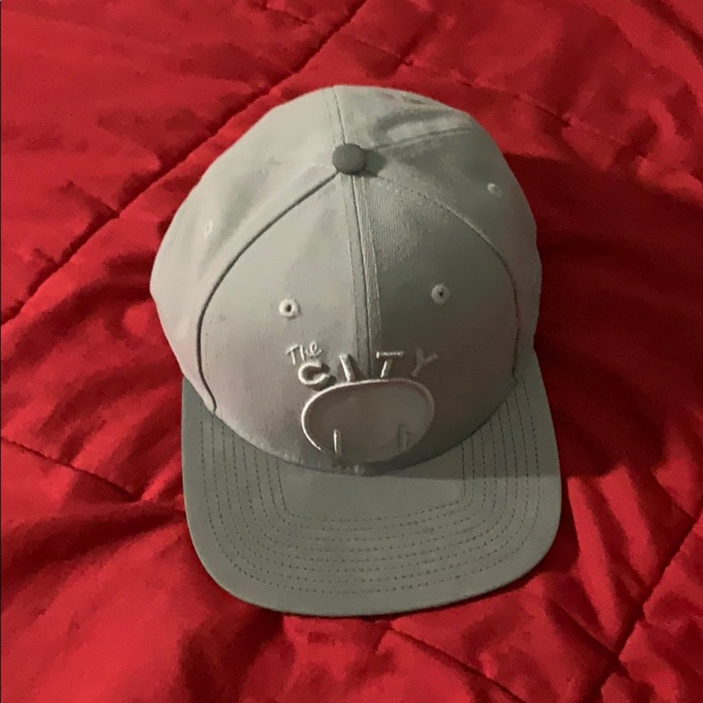 Golden state hat - Picture 2 of 4